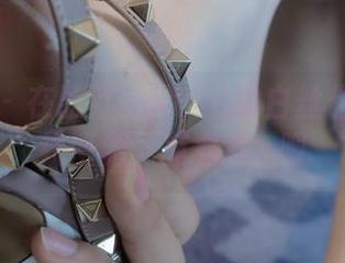 微密圈 – 在脸红Dearie的白丝作品中在线漫游，莫名就…嗯