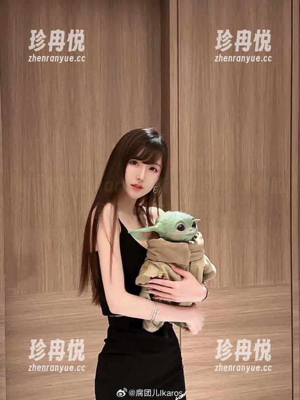 喂，腐团儿Ikaros最新美脚原图，你真的准备好接受冲击了吗？