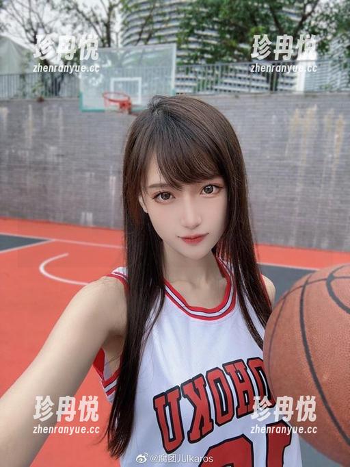 穿越时空的COS：腐团儿Ikaros的玉藻前和小玉比拼，最后谁更能抓眼球？