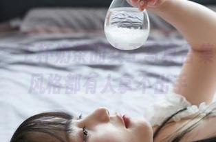 蜜桃社 – E杯奶茶的女王写真合集，各种风格都有人拿不出手