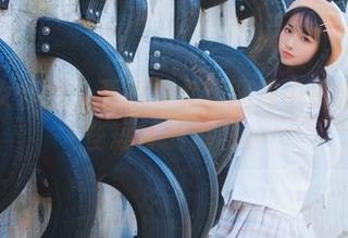 蓝白女仆秀：西瓜少女的图库中竟藏着这些短暂的精彩。