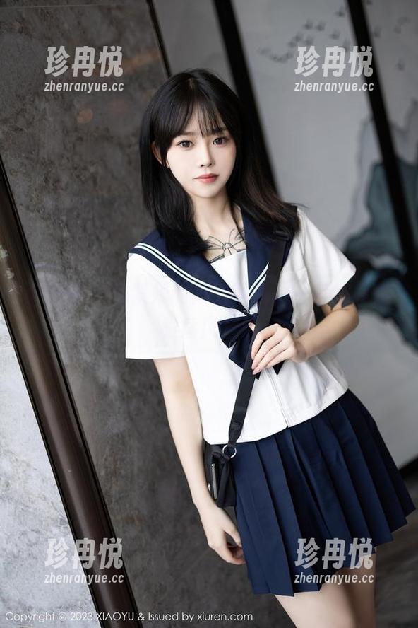 语画界-杨紫嫣 语画界 - 杨紫嫣的修女写真,一言难尽的雅痞风格?
