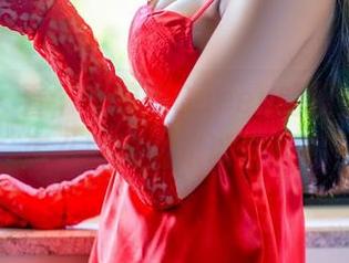 青豆客 – 看个王婉悠Queen的职业装合集，怎么就这么难以自拔呢？
