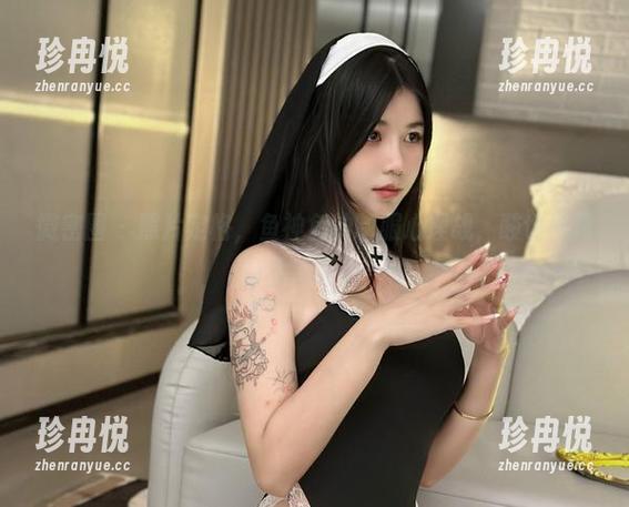 微密圈 - 照片定格，鱼神鱼的制服心理战，酸也不算太离谱。